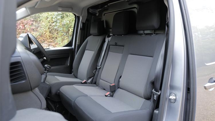 PEUGEOT e-EXPERT L1 100kW 75kWh Professional Crew Van Auto